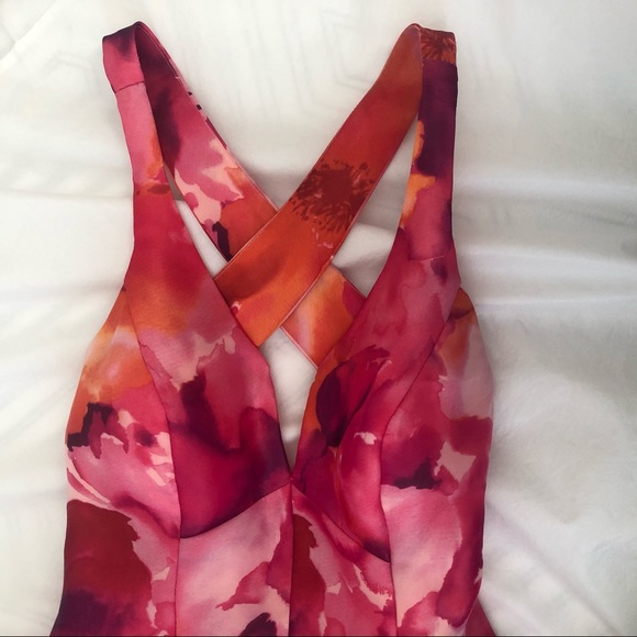 Jump Apparel Floral Dress w/ Criss Cross Back - Picture 4 of 6